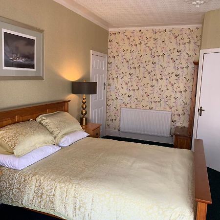 Heather Glen. Six Bedroom Home Near The Sea. Blackpool Esterno foto
