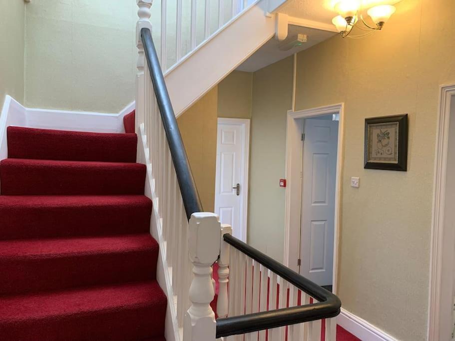 Heather Glen. Six Bedroom Home Near The Sea. Blackpool Esterno foto