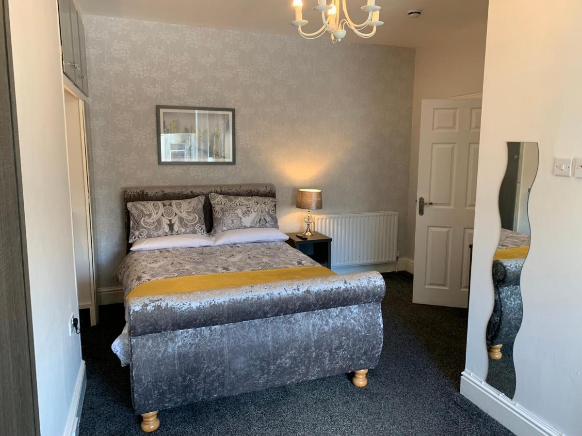 Heather Glen. Six Bedroom Home Near The Sea. Blackpool Esterno foto